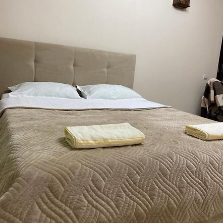 Appartement Flat à Almaty Extérieur photo