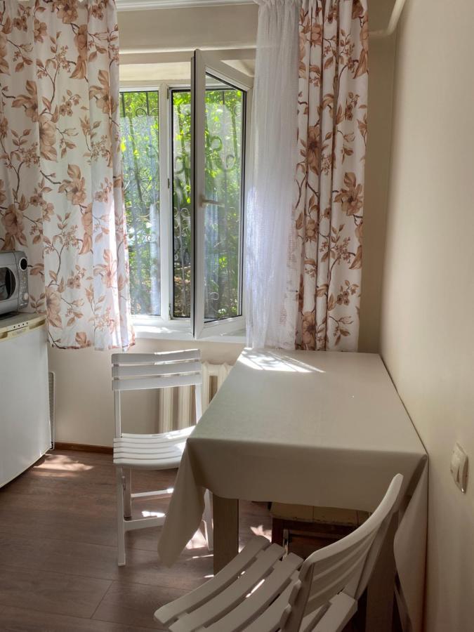 Appartement Flat à Almaty Extérieur photo